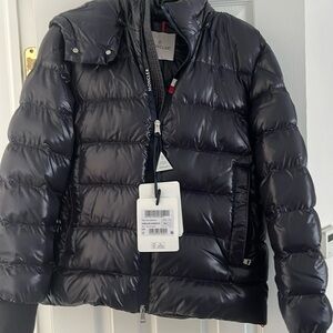 Men’s brand new moncler Water resistant puffer jacket